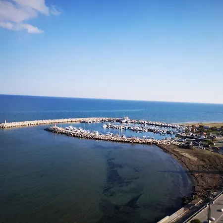 公寓 Sea View 拉纳卡