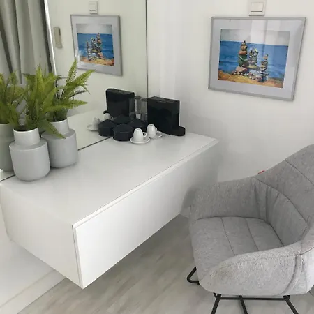 Sea View * Ларнака