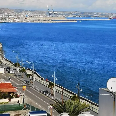 Sea View 拉纳卡